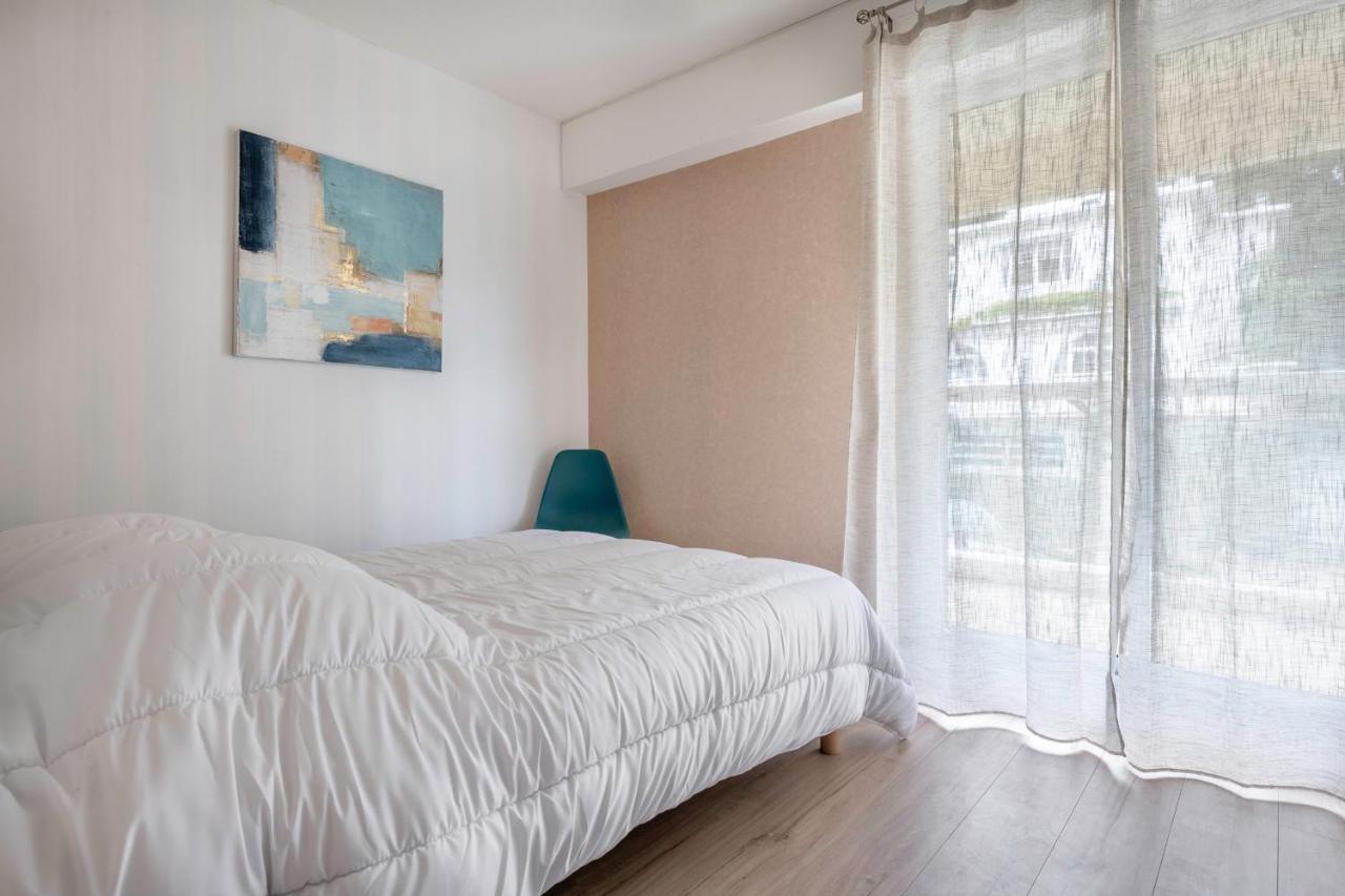 Vue - Balcon Face A L'ocean - Pour 4 Appartement *
